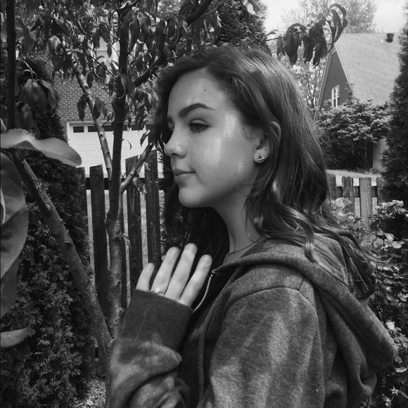 Meet your Posher, Victoria - Picture 1 of 1